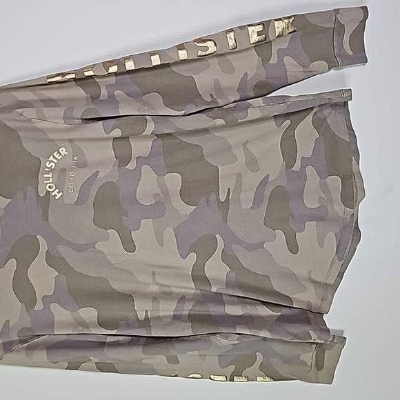 Hollister medium tan and green camo long sleeve shirt - Picture 3 of 6
